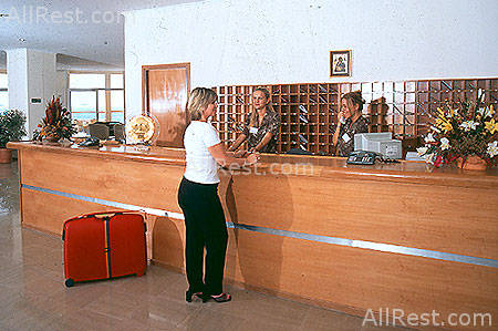 Miraluna-Kiotari Bay Hotel 13